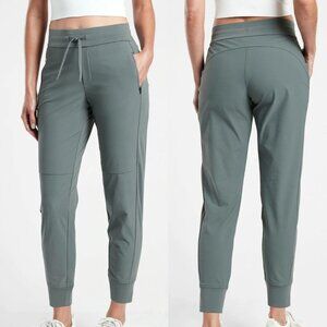 Athleta Women's Headlands Hybrid Trek Jogger in Green/Gray
